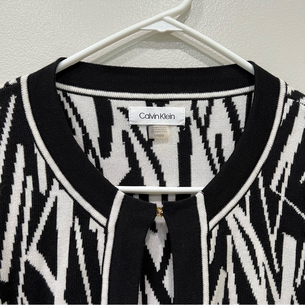 Calvin Klein Women’s Cardigan Size Medium - Picture 7 of 11
